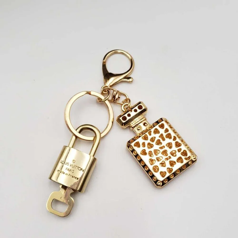 LV Gold Padlock & Key 🔒 Authentic Louis Vuitton Bag Unbranded N5 Bottle Charm